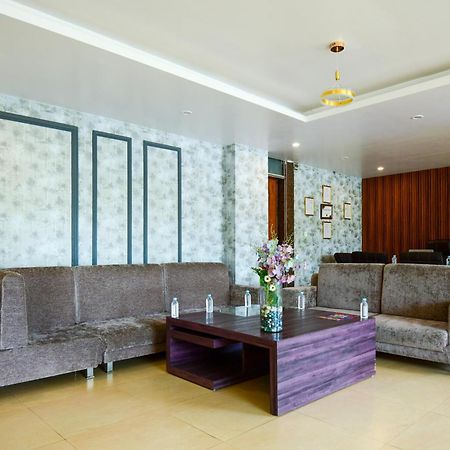 Hotel Lake View Grand Lucknow Exteriör bild