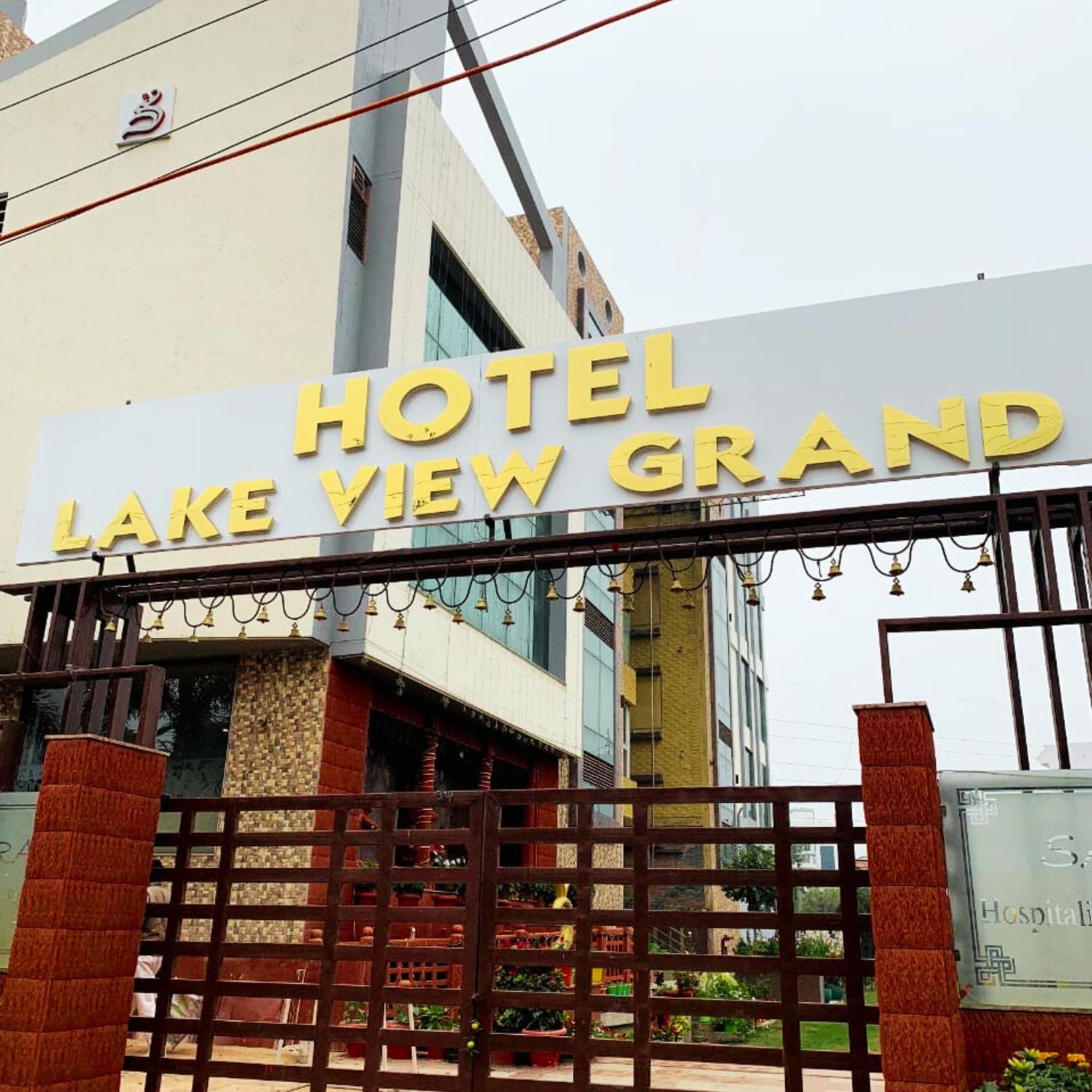 Hotel Lake View Grand Lucknow Exteriör bild