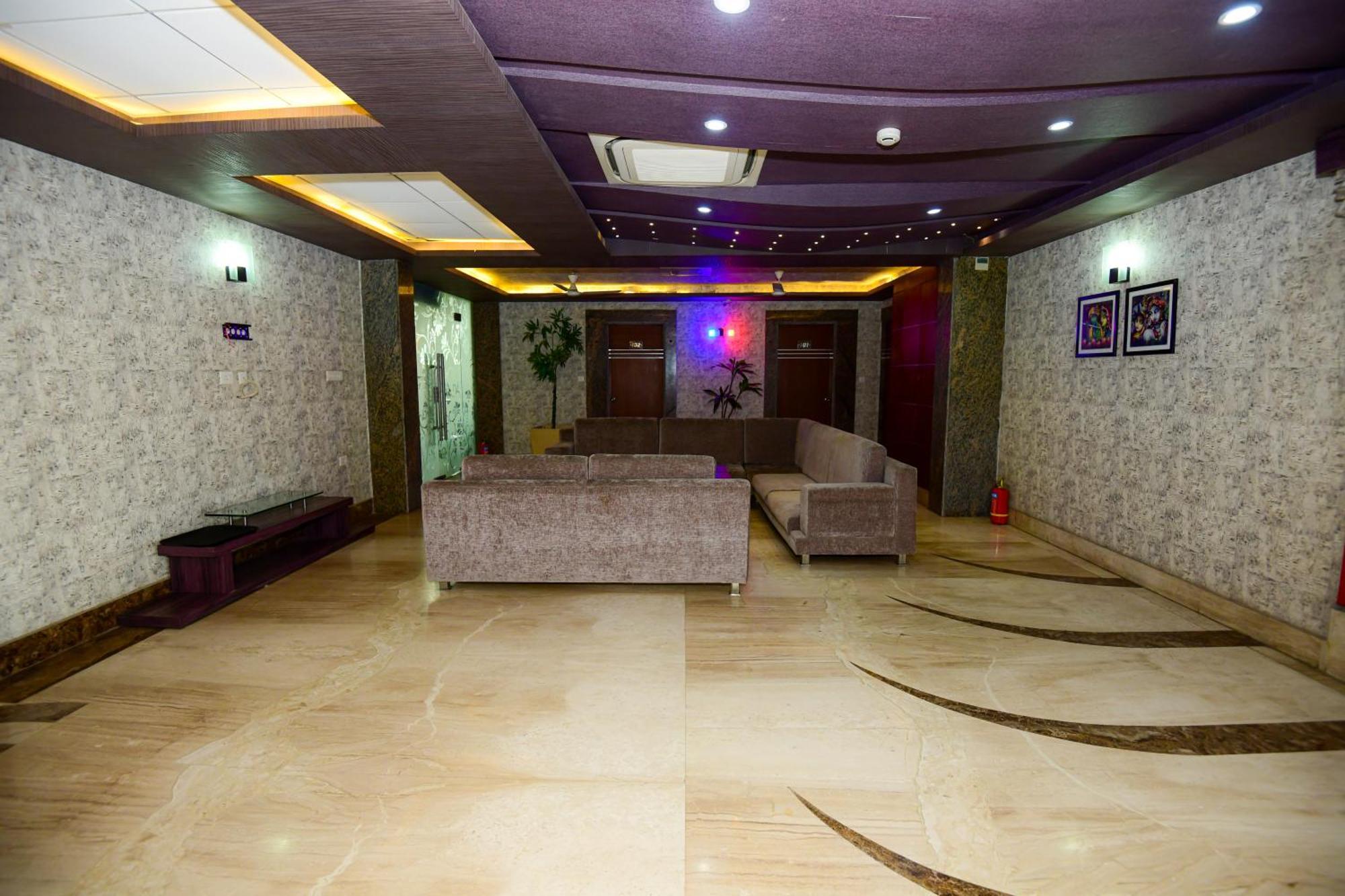 Hotel Lake View Grand Lucknow Exteriör bild